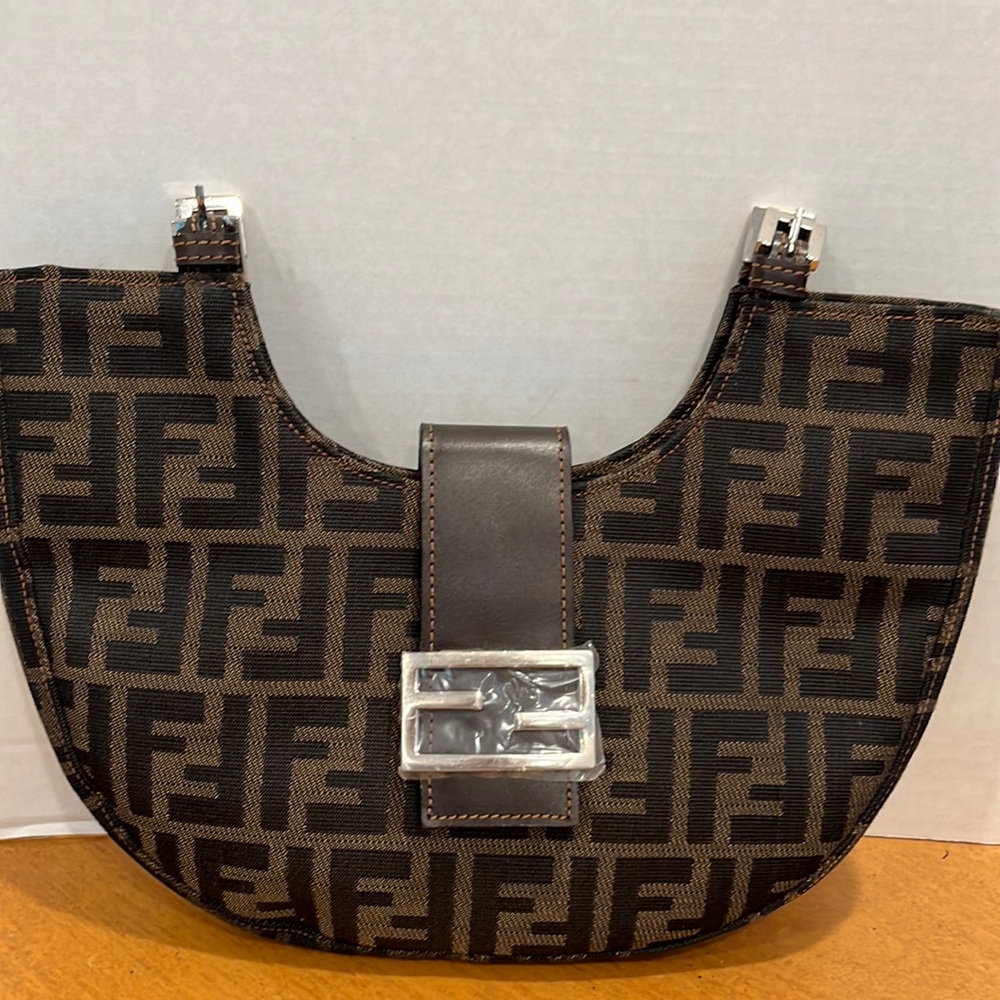 Fendi Zucca Vintage New Never worn needs straps This bag is Pristine, has duster